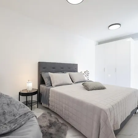 Natale Apartman